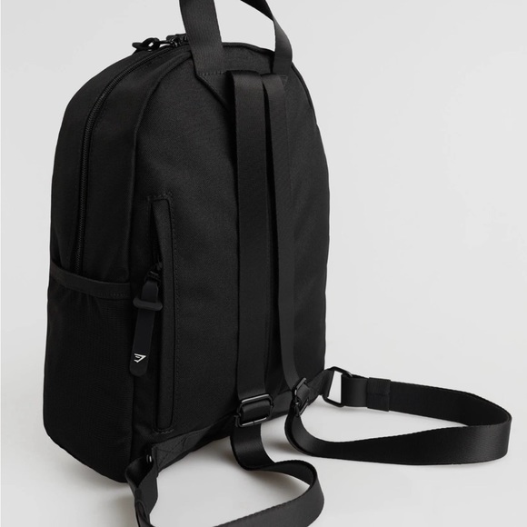 Gymshark Mini Essential Everyday backpack - Picture 3 of 10